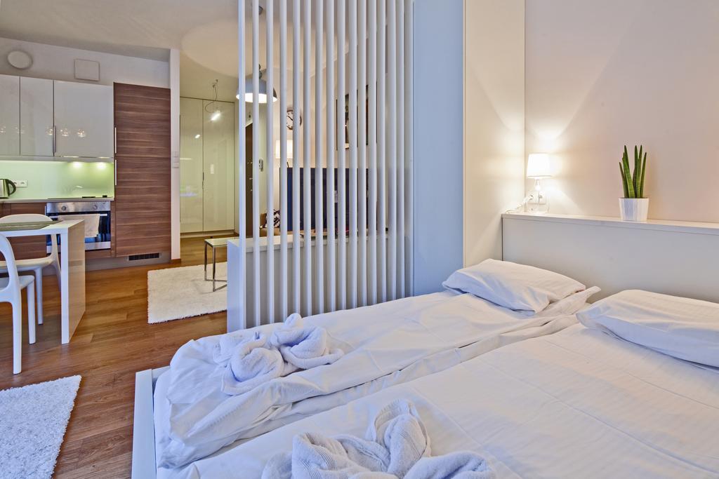 Apartamenty Szeroka - Old Town Holidays Home Гданск Стая снимка
